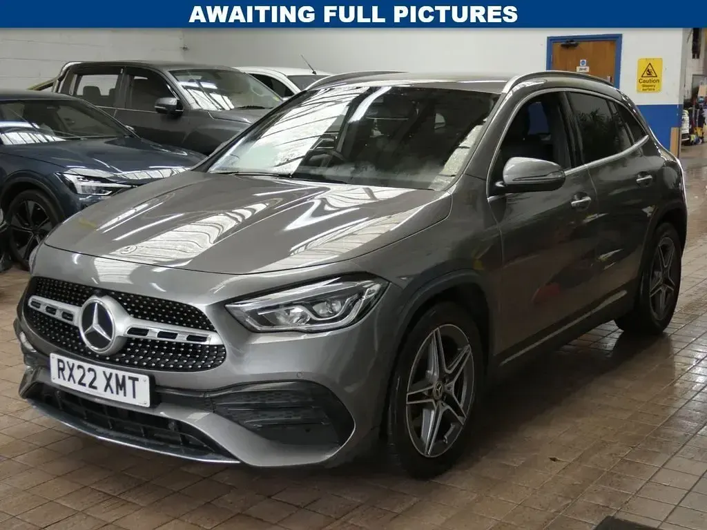 Used Mercedes GLA200 Executive 163 HP (119 kW) 2022 Grey SUV