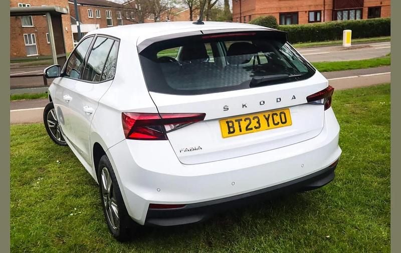 Used Skoda Fabia Comfort 94 HP (69 kW) 2023 White Hatchback