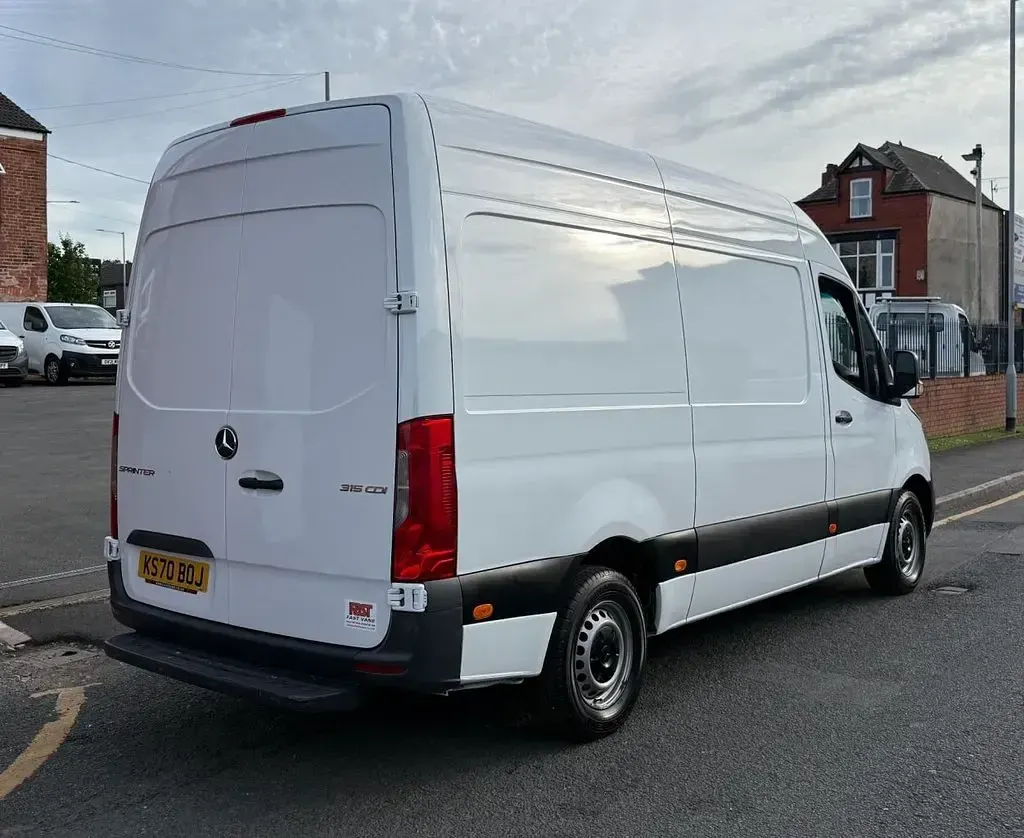 Used Mercedes Sprinter Progressive 150 HP (110 kW) 2020 White Van