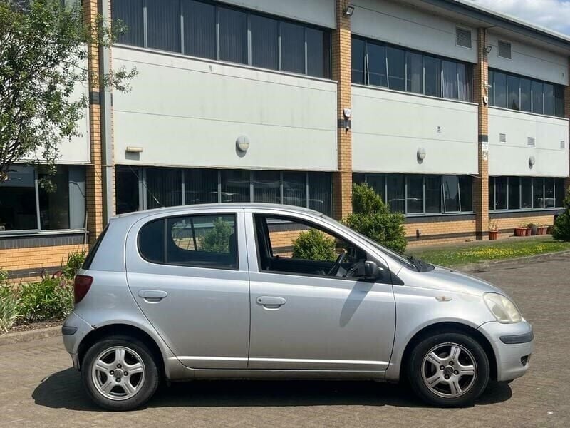 Image 2/4