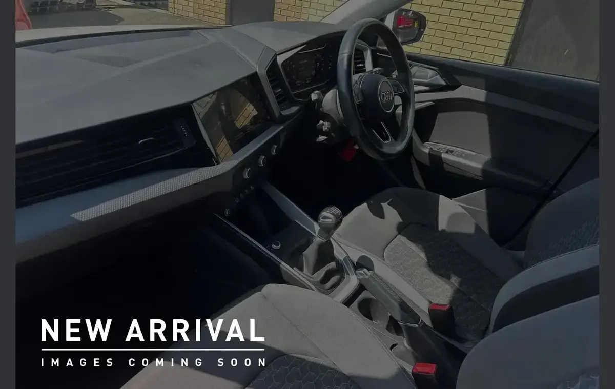 Used Audi A1 Sport 108 HP (79 kW) 2023 White SUV
