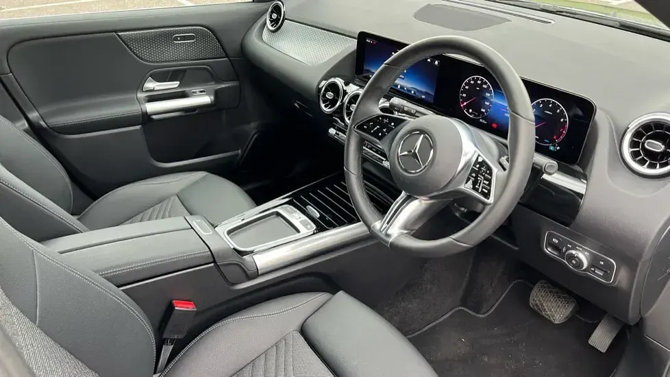 Used Mercedes GLA200 Executive 163 HP (119 kW) 2026 Mountain grey metallic SUV