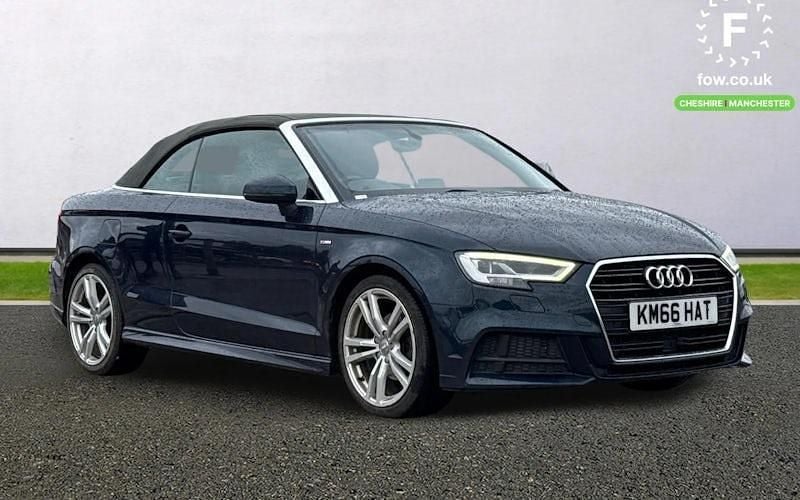 Usado Audi A3 Cabriolet S-Line 150 HP (110 kW) 2017 Azul Cabrios