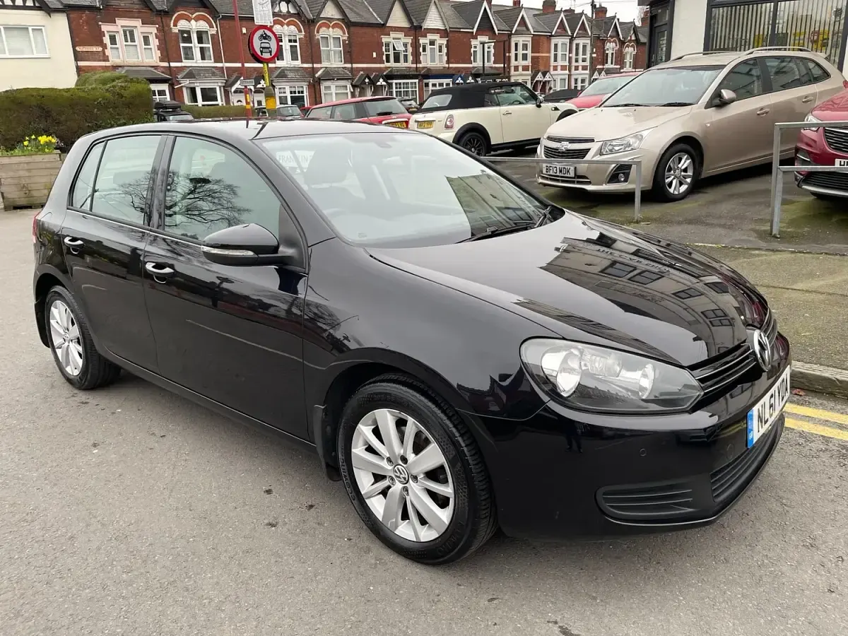 Used VW Golf VI Match 105 HP (77 kW) 2011 Black Hatchback