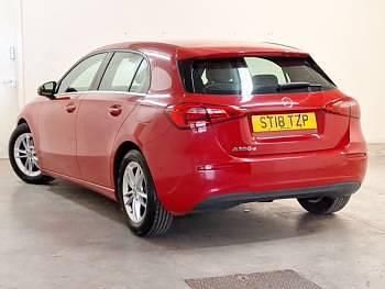 Used Mercedes A180 Executive 116 HP (85 kW) 2018 Red Hatchback