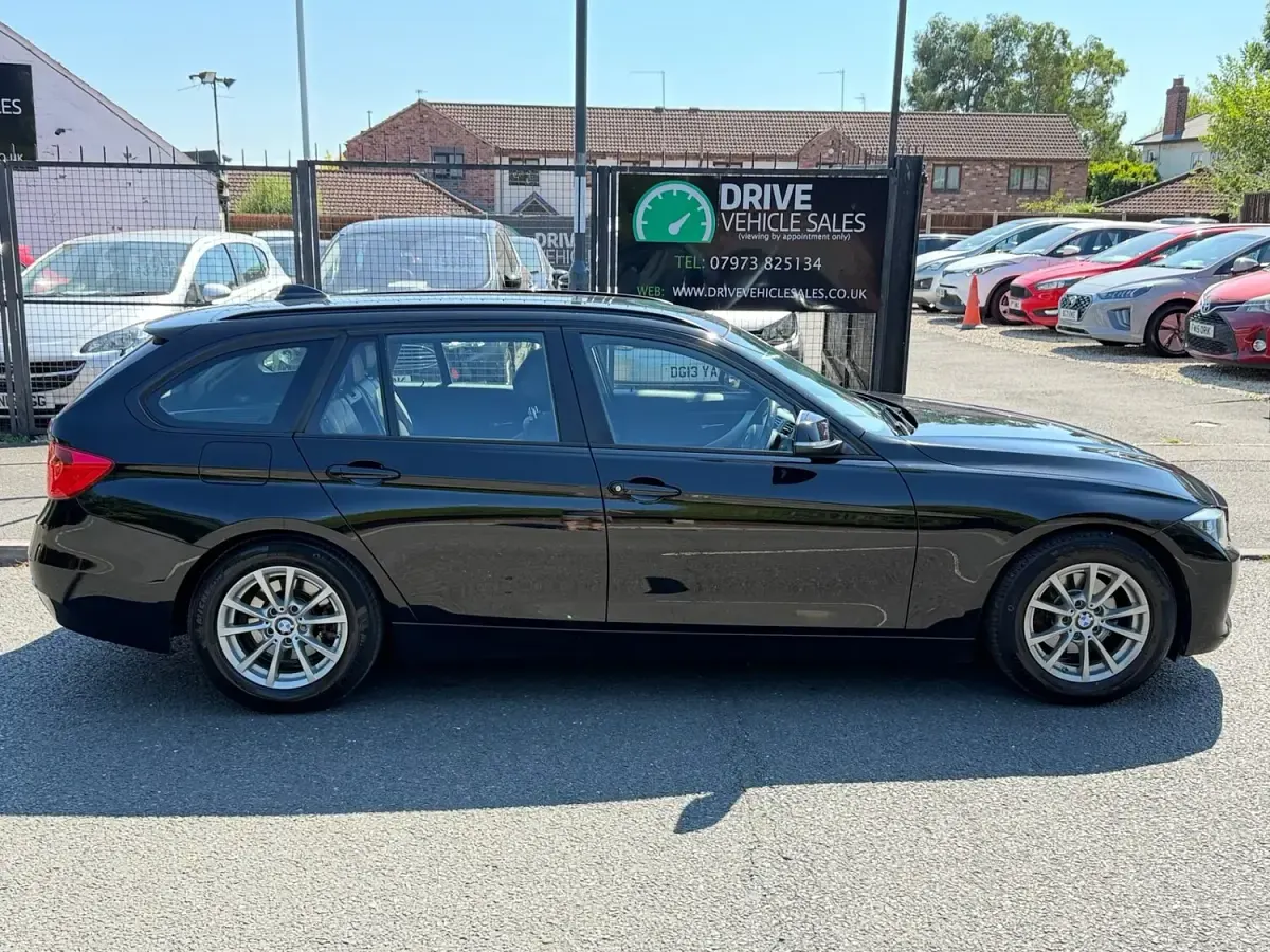 Used BMW 320 Efficient Dynamics 2014 Black Estate