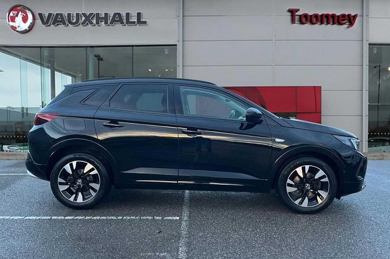 Black Used 2022 Vauxhall Grandland X Ultimate SUV | £18,750 (Expensive) - Image 1/4