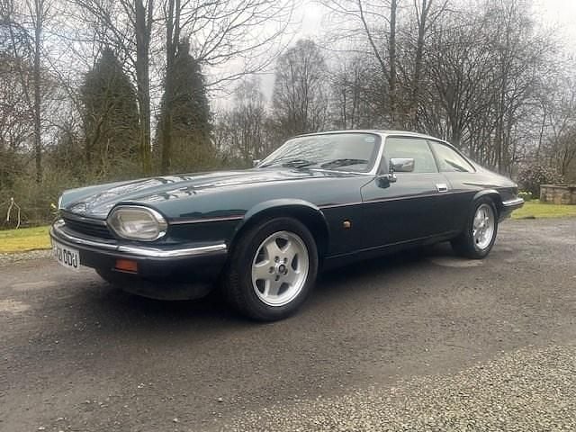 Used Jaguar XJS 233 HP (171 kW) 1993 Green Sedan