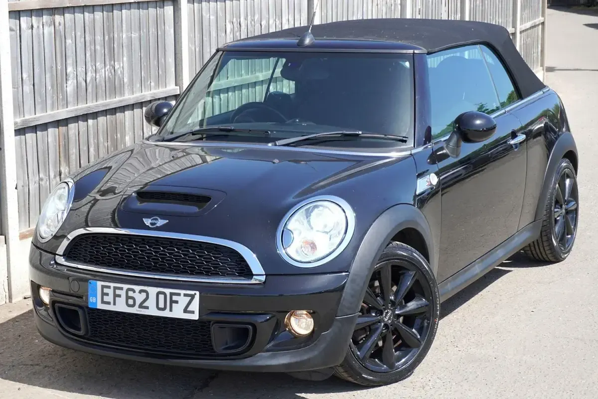 Used Mini Cooper S Cabriolet 184 HP (135 kW) 2012 Black Cabriolet
