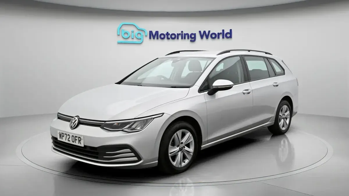 Used VW Golf VIII S 131 HP (96 kW) 2022 Silver Estate