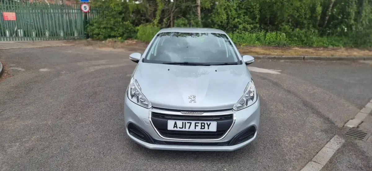 Used Peugeot 208 Active 2017 Silver Hatchback
