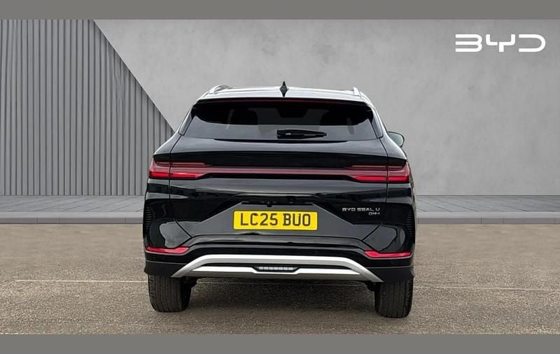 Used BYD Seal U Comfort 214 HP (157 kW) 2025 Black SUV