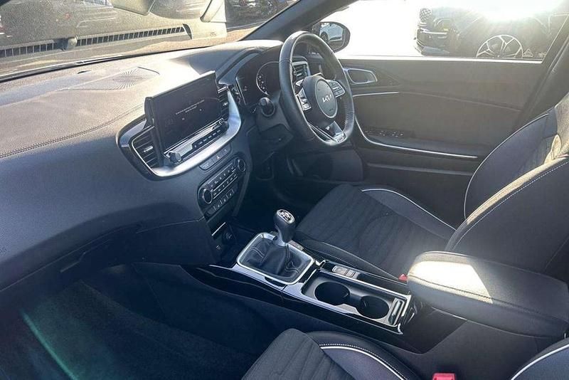 Used Kia Ceed GT-Line 138 HP (101 kW) 2025 Grey Hatchback