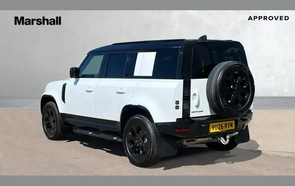 New Land Rover Defender SE Dynamic 249 HP (183 kW) 2026 White SUV