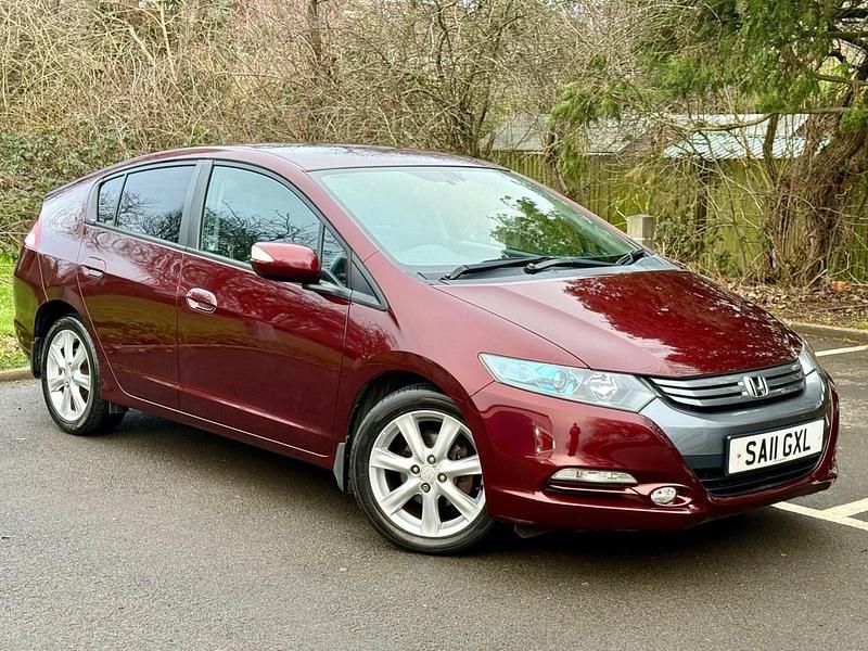 Used Honda Insight Hybrid 102 HP (75 kW) 2011 Red Hatchback