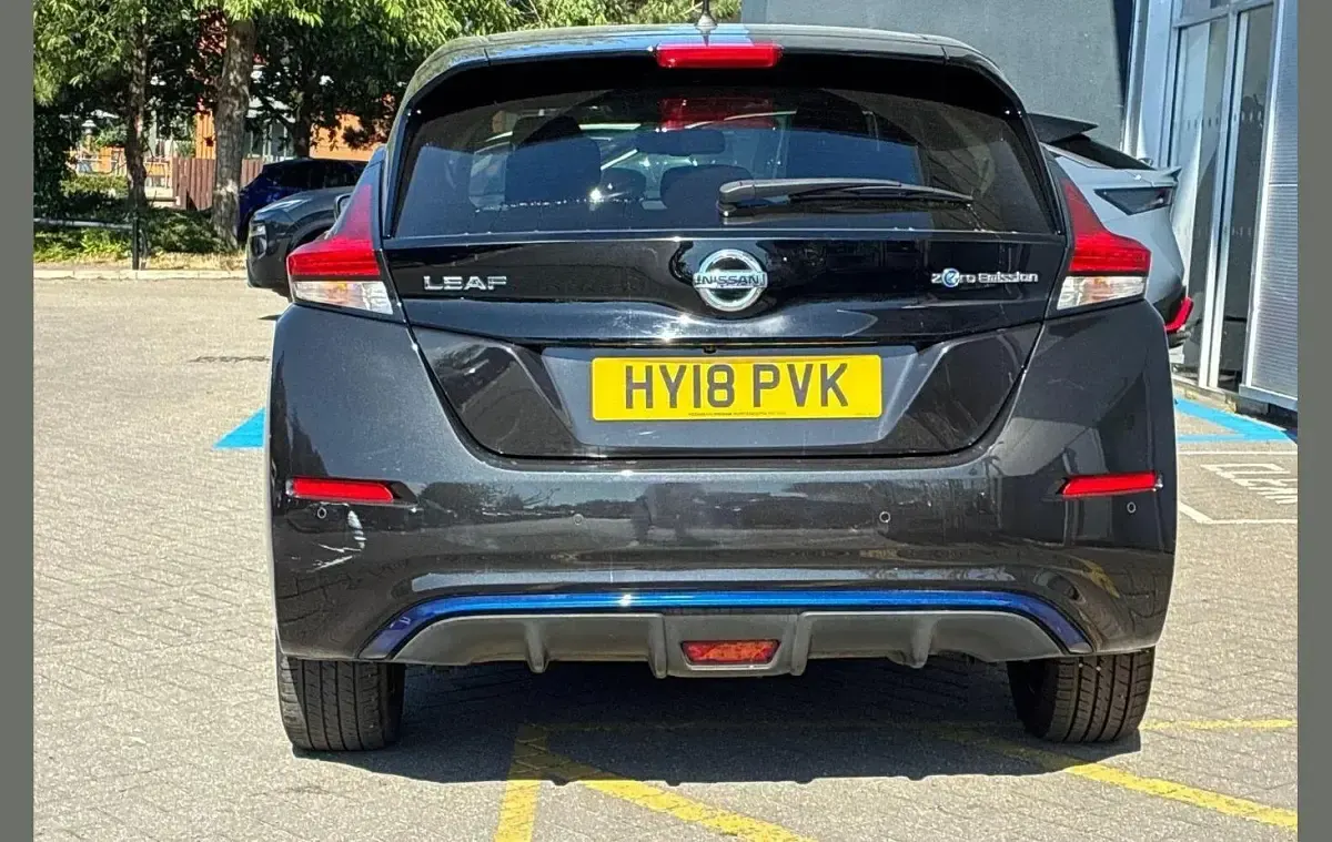 Used Nissan Leaf 108 kW (147 HP) 2018 Black Hatchback