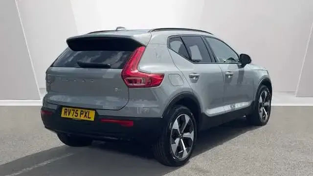 Used Volvo XC40 Plus 194 HP (142 kW) 2026 SUV