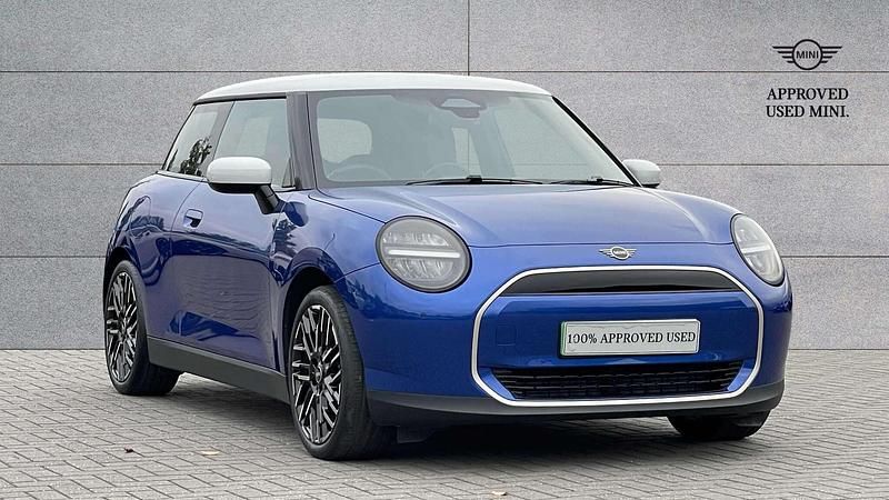 Blue Used 2024 Mini Cooper Hatch Hatchback | £25,299 (A bit pricey) - Image 1/4