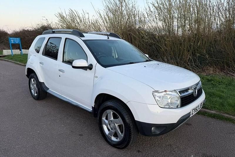 Used Dacia Duster Lauréate 110 HP (80 kW) 2013 White SUV