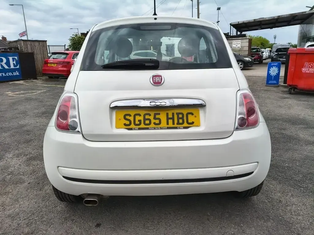 Używany Fiat 500 Pop 69 KM (50 kW) 2015 Biały Hatchback