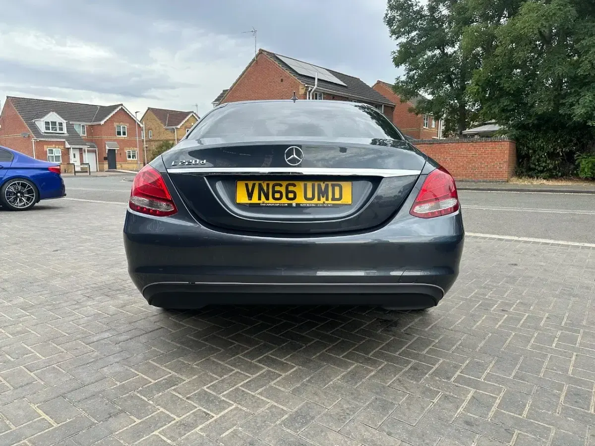Used Mercedes C220 SE 170 HP (125 kW) 2017 Grey Sedan