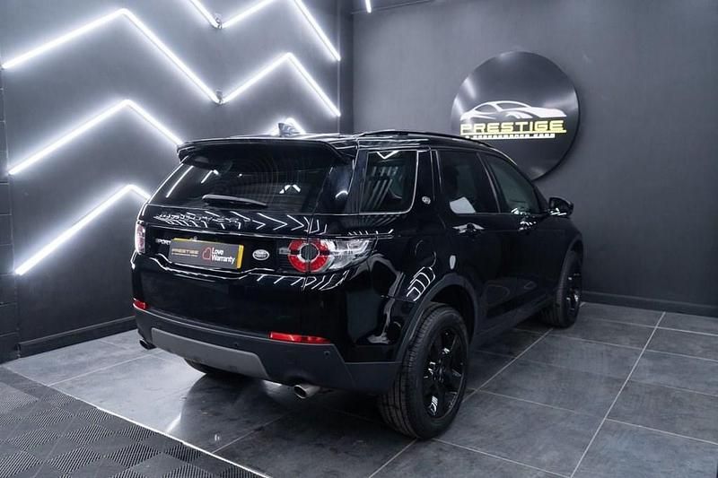 Used Land Rover Discovery Sport SE 150 HP (110 kW) 2019 Black SUV
