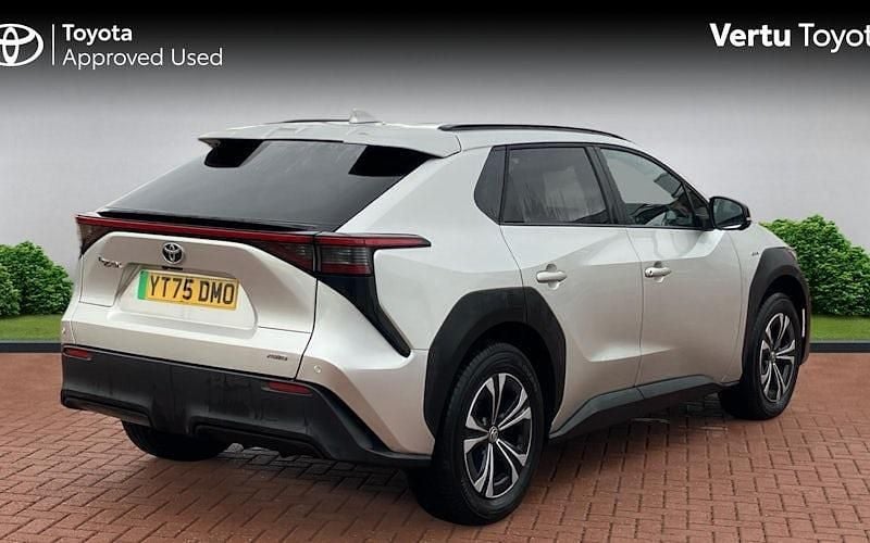 Used Toyota bZ4X 160 kW (218 HP) 2025 Silver SUV