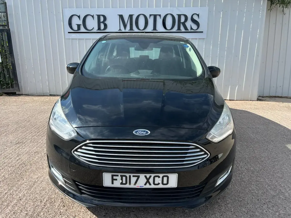 Used Ford C-MAX Titanium 2017 Black MPV