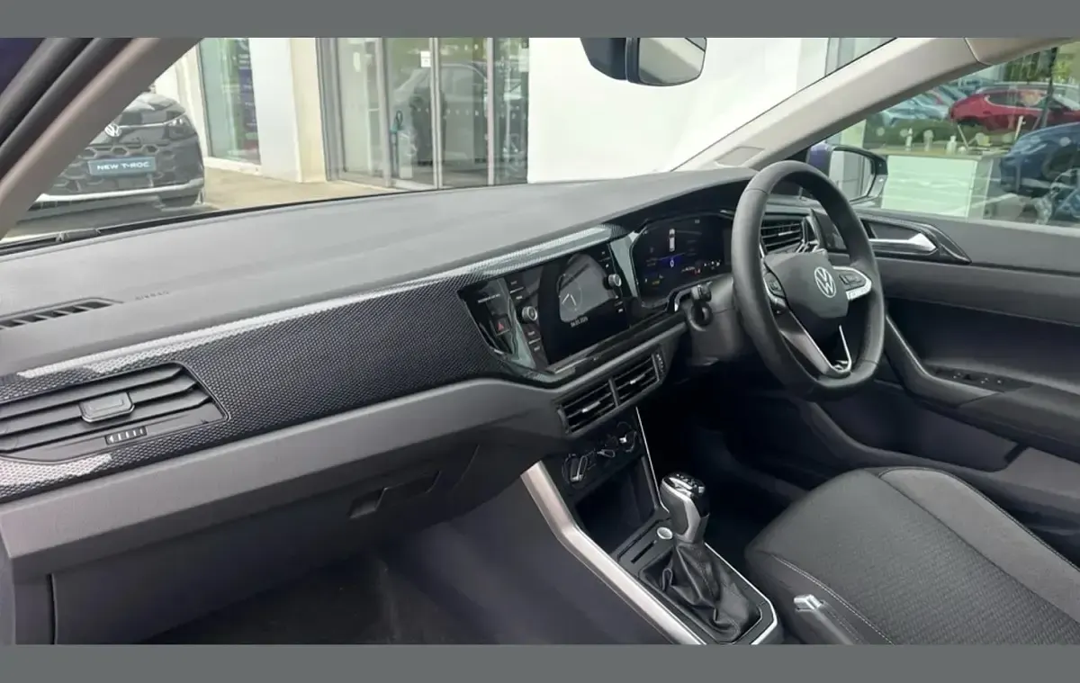 New VW Polo Match 95 HP (69 kW) 2026 Vibrant violet metallic Hatchback