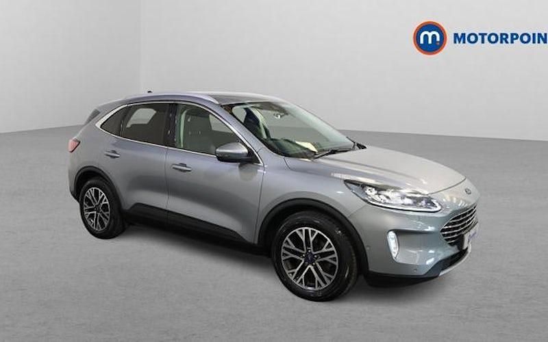 Usado Ford Kuga Titanium 120 HP (88 kW) 2020 Prateado SUV