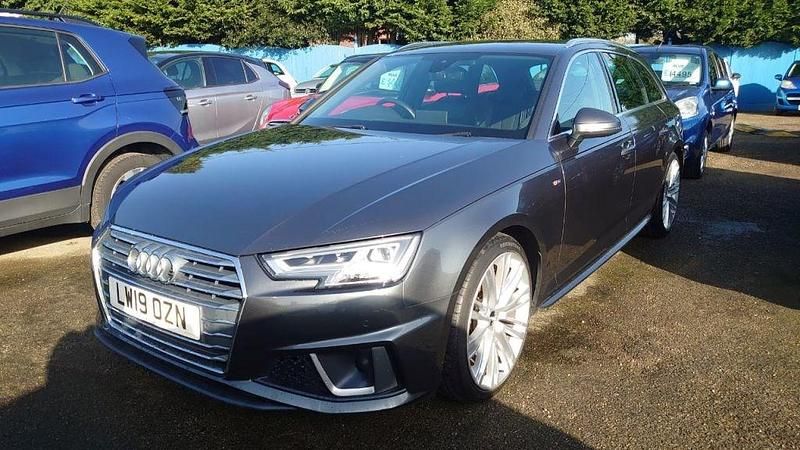 Used Audi A4 S-Line 150 HP (110 kW) 2019 Grey Estate
