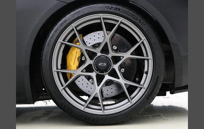 Used Porsche Cayman GT4 493 HP (362 kW) 2024 Black Coupe