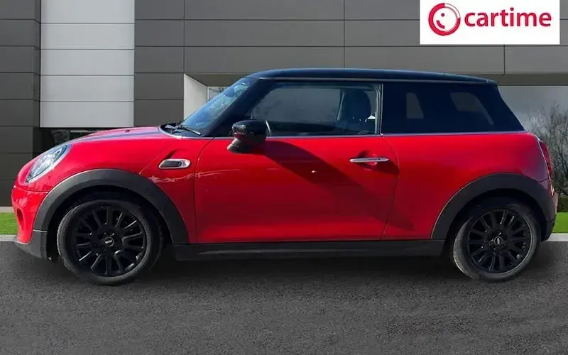 Used Mini Cooper Classic 136 HP (100 kW) 2021 Hatchback