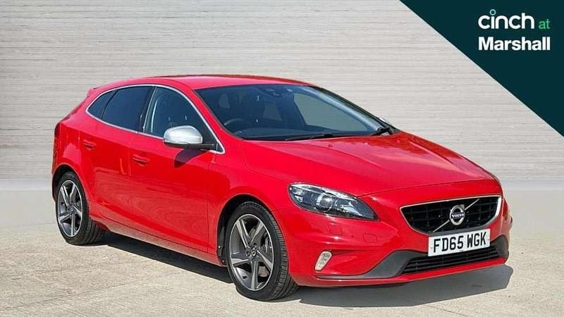 Red Used 2015 Volvo V40 R-Design Estate | £9,951 (Fair price) - Image 1/4