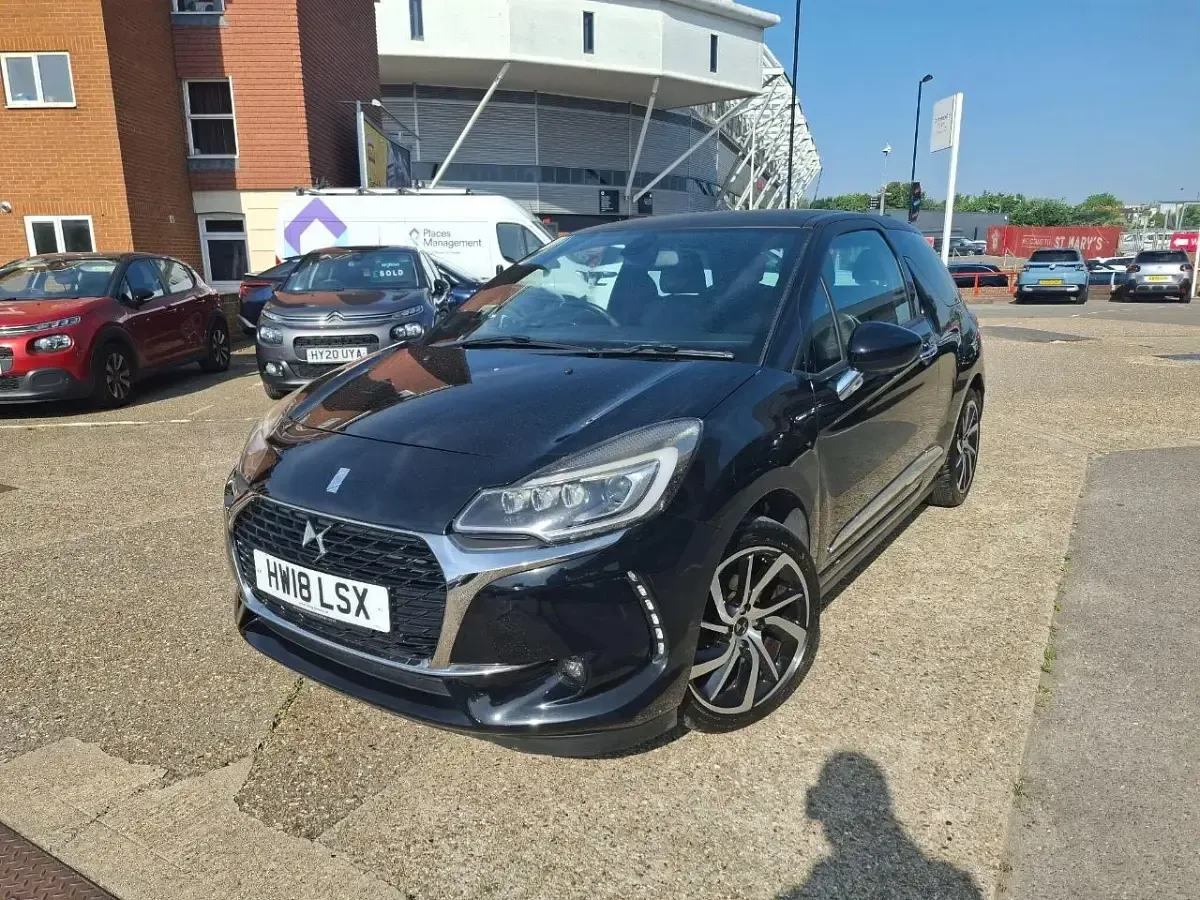 Used DS Automobiles DS3 Crossback 108 HP (79 kW) 2018 Black SUV