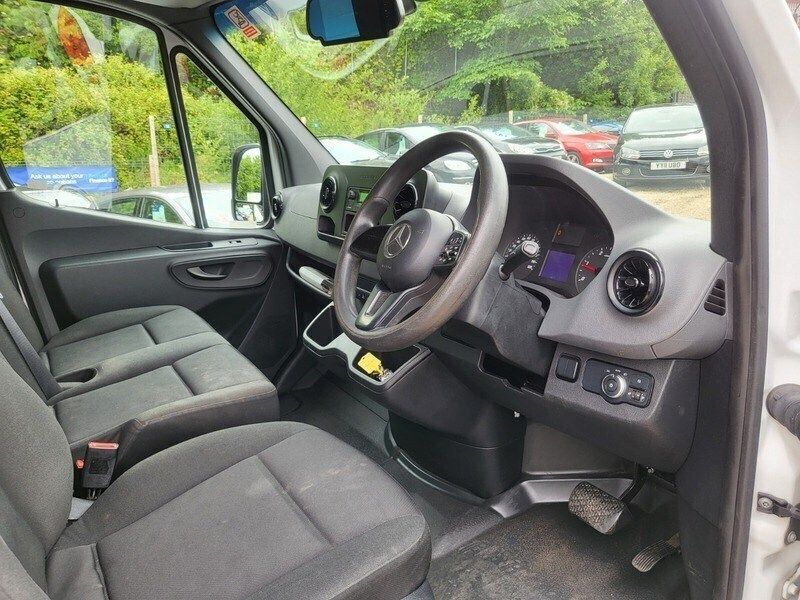 Image 2/3