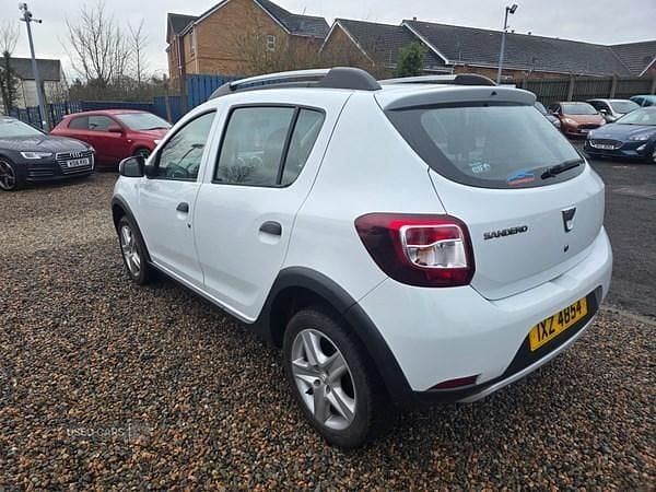 Used Dacia Sandero Ambiance 2015 White Hatchback