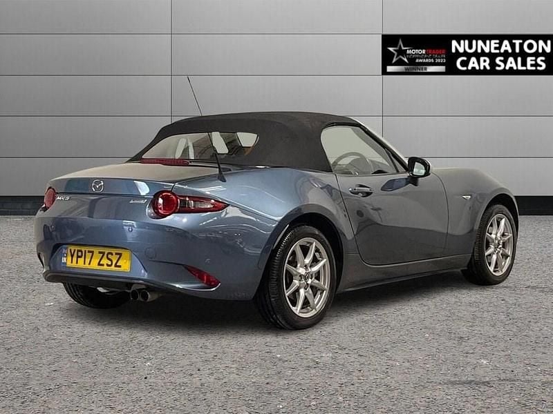 Begagnad Mazda MX5 131 HK (96 kW) 2017 Blå Cab