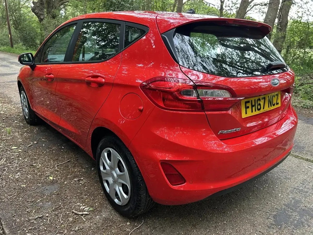Used Ford Fiesta Style 70 HP (51 kW) 2018 Red Hatchback