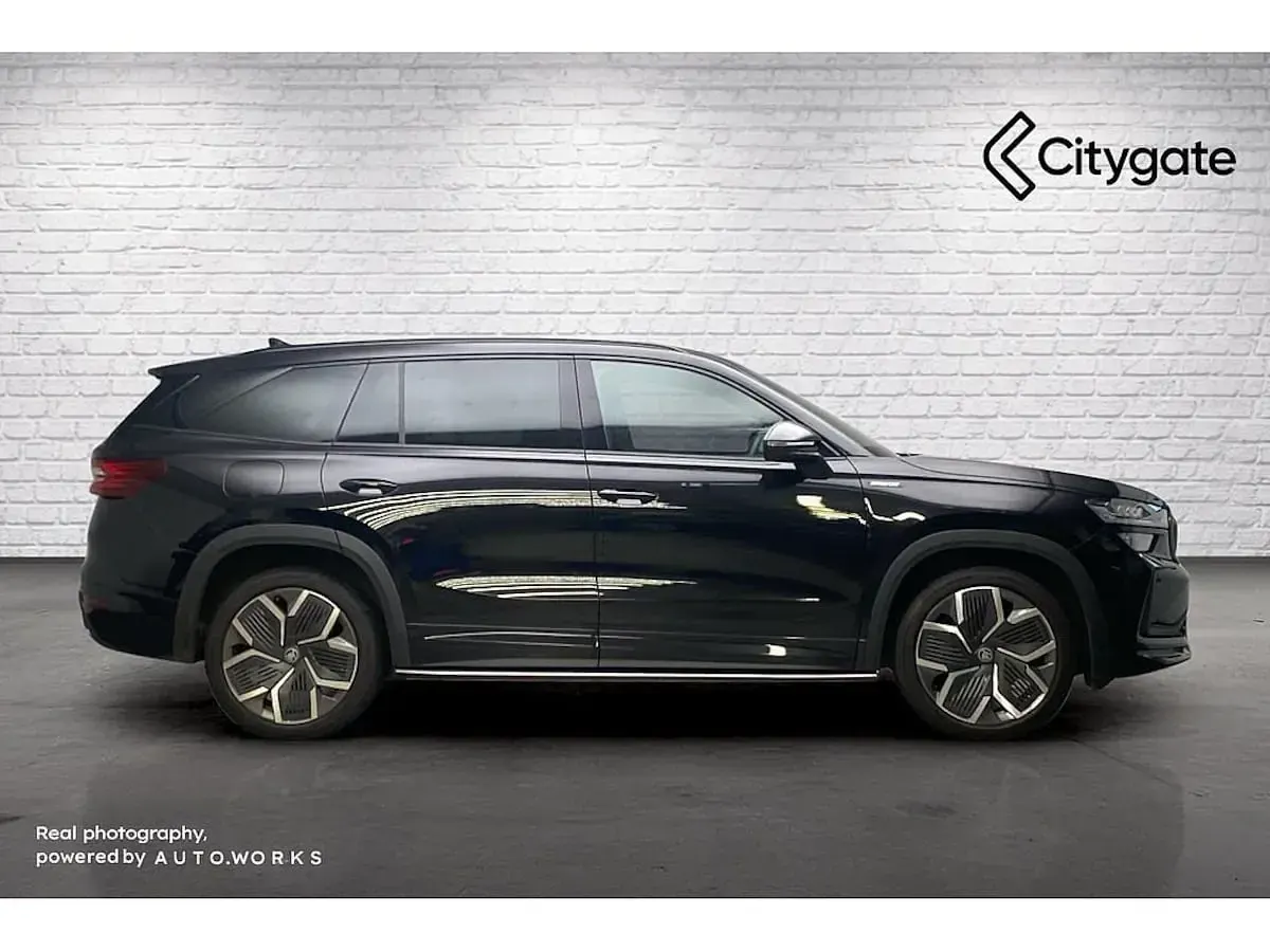 Used Skoda Kodiaq SportLine 110 HP (80 kW) 2025 Black magic pearl effect SUV