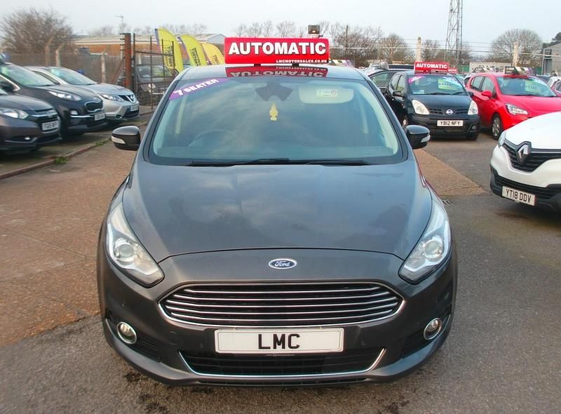 Used Ford S-MAX Titanium 150 HP (110 kW) 2016 Grey MPV