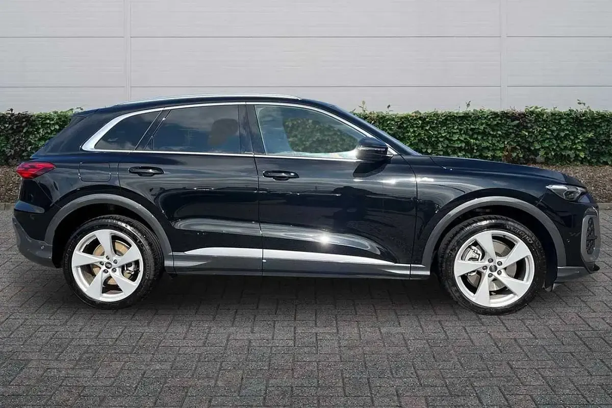 Used Audi Q5 S-Line 204 HP (150 kW) 2025 Black SUV