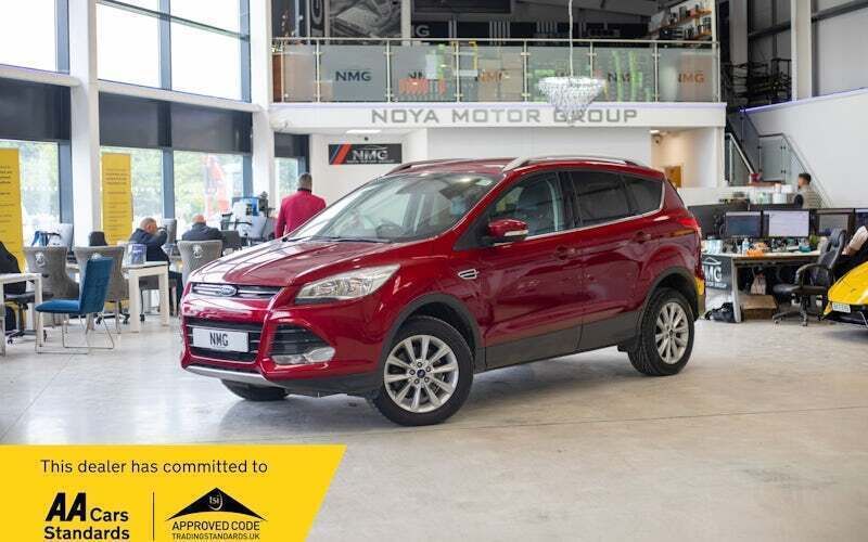 Red Used 2015 Ford Kuga Titanium SUV | £9,999 (Good price) - Image 1/4