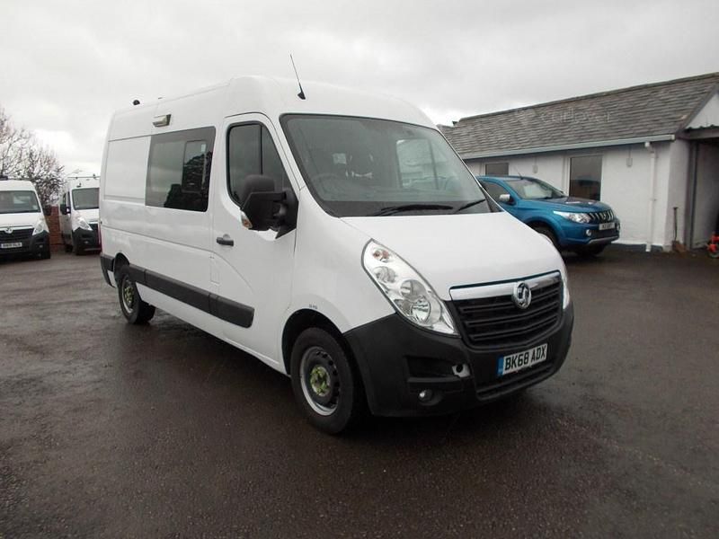 Used Vauxhall Movano 130 HP (95 kW) 2018 White MPV
