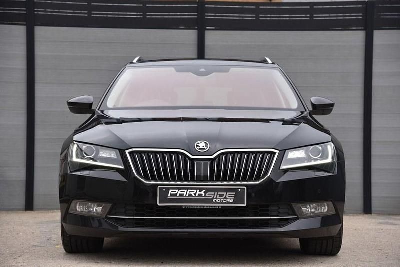 Used Skoda Superb LAURIN & KLEMENT 190 HP (139 kW) 2017 Black Estate