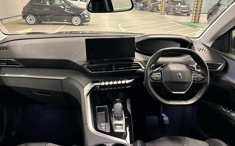 Used Peugeot 3008 Allure Premium 131 HP (96 kW) 2022 Black SUV