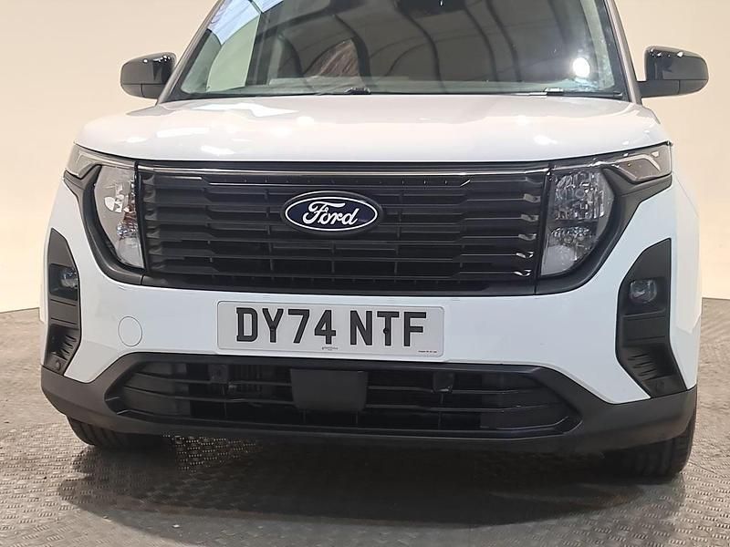 Used Ford Transit Limited 100 HP (73 kW) 2025 White