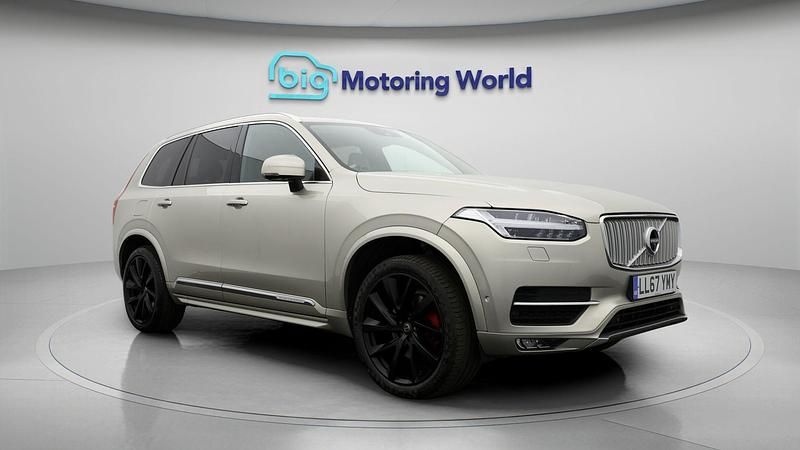 Used Volvo XC90 Inscription 231 HP (169 kW) 2017 Gold SUV