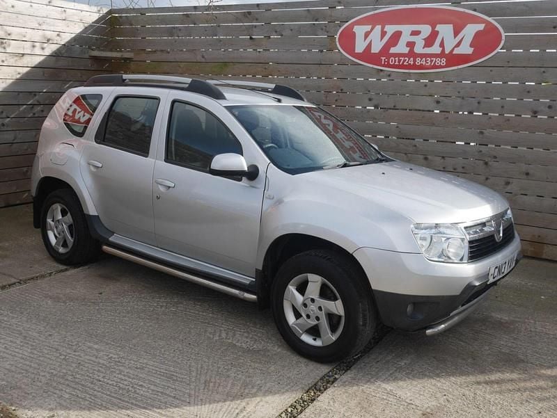 Used Dacia Duster Lauréate 110 HP (80 kW) 2013 Silver SUV