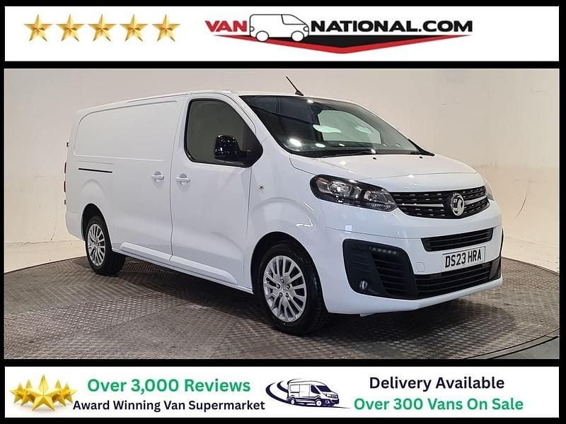 Used Vauxhall Vivaro 100 HP (73 kW) 2023 White MPV